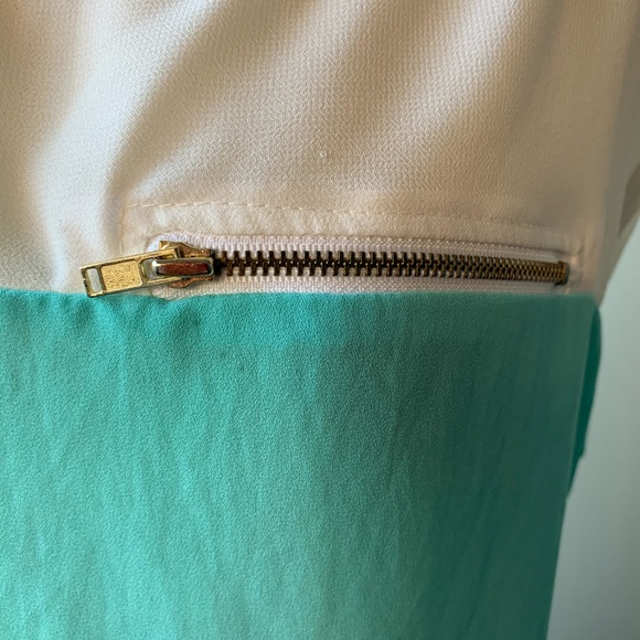 Mezzanine Two Tone mint & white Summer Breeze Top - Picture 4 of 5